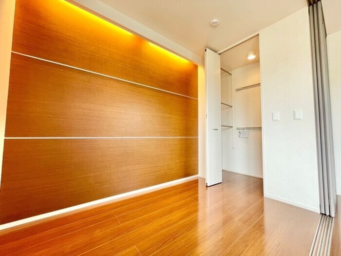 物件内観写真8　(洋室 ウォークインクローゼット付き)