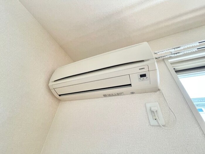 物件内観写真17　(LDK エアコン)