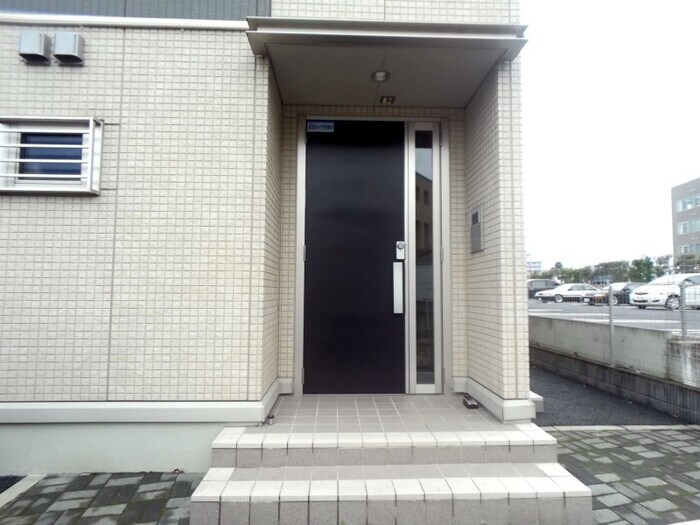 物件外観写真5　(エントランス)