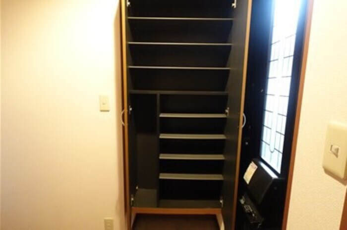 物件内観写真12　(トールサイズのシューズボックス)