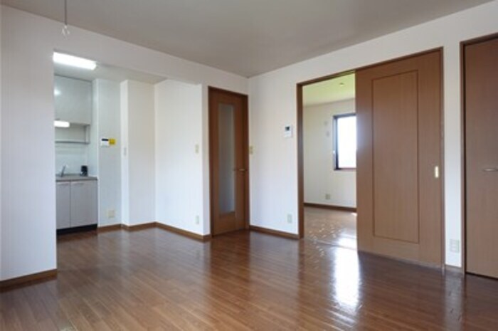 物件内観写真16　(ＬＤＫ～洋室)