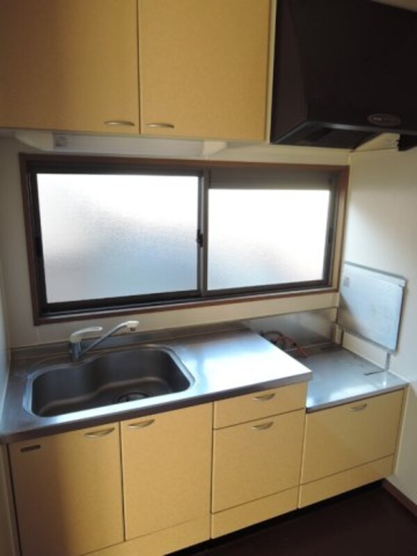 キッチン(キッチン（上部収納棚付き）)