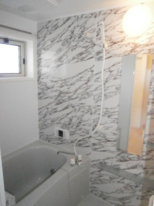 浴室(換気暖房乾燥機付浴室)