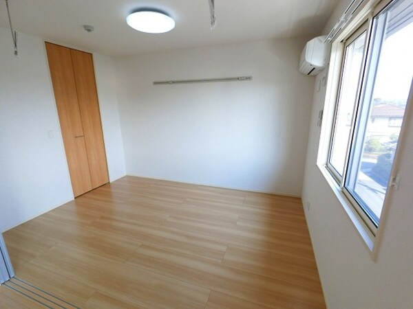 洋室(洋室・エアコン、照明器具付き)