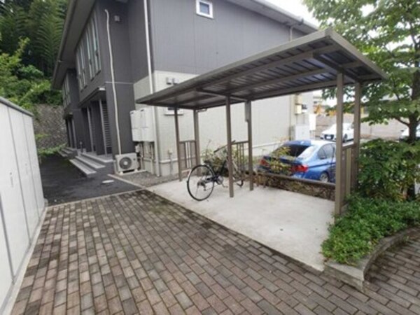 建物設備(駐輪場)