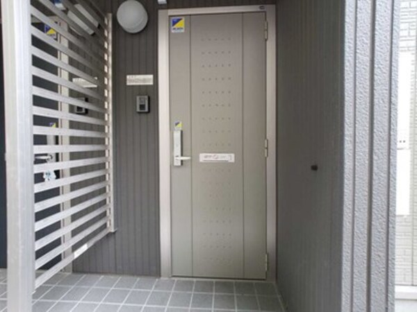 玄関(玄関前)