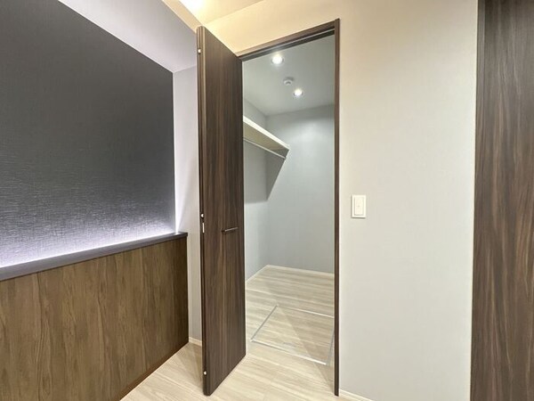 収納(ウォークインクローゼット)