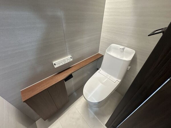 トイレ(トイレ)