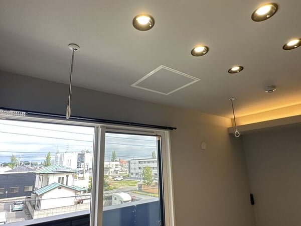 ロビー・ラウンジ(室内物干し)