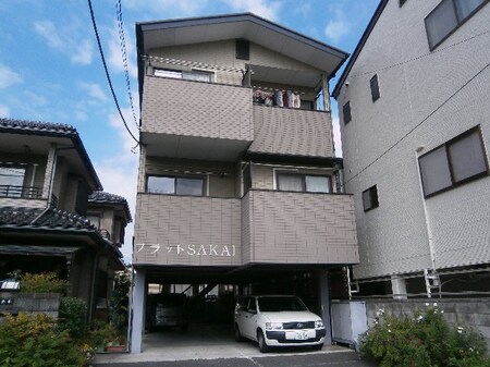 フラットSAKAE外観写真