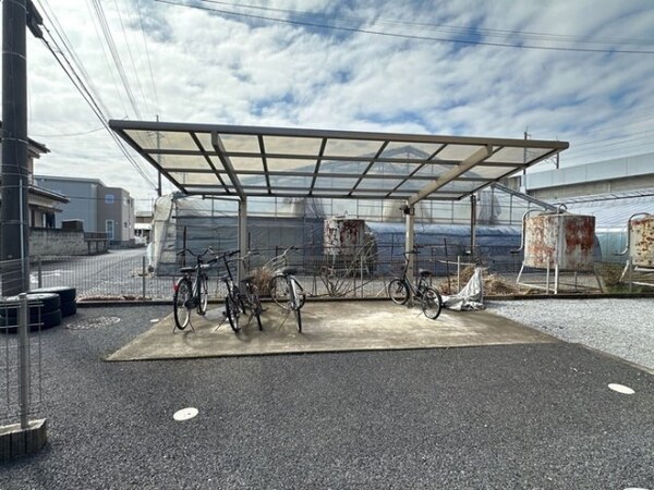 建物設備(駐輪場)