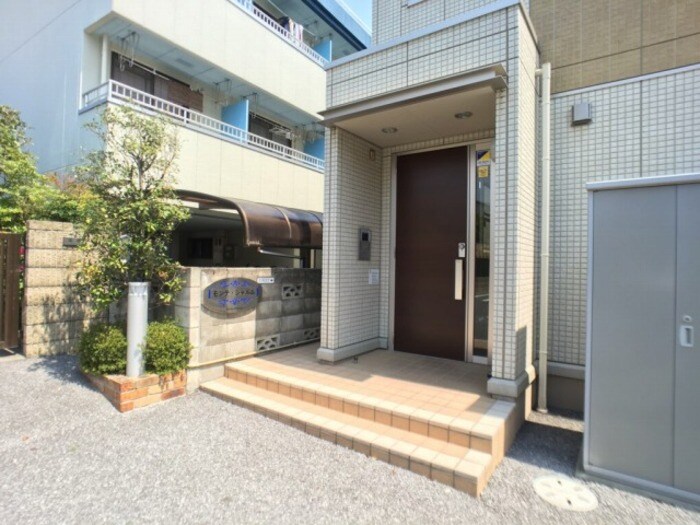 エントランス(エントランス)