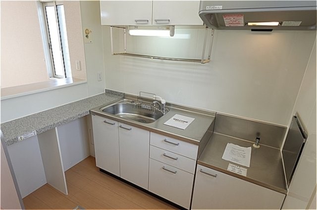 キッチン(キッチン（上部収納付き）)