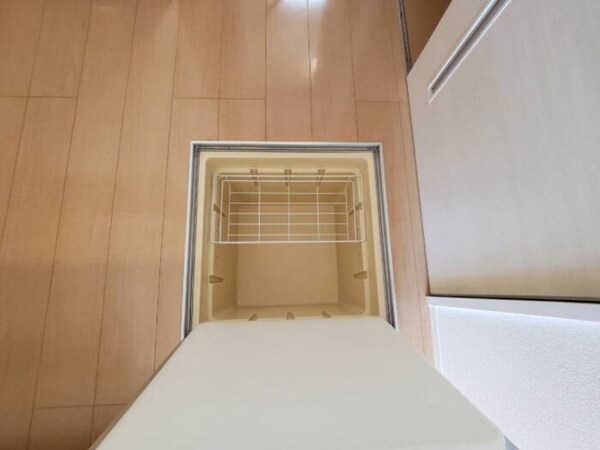 収納(床下収納)