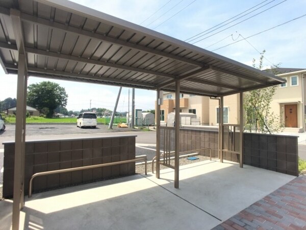 建物設備(駐輪場)