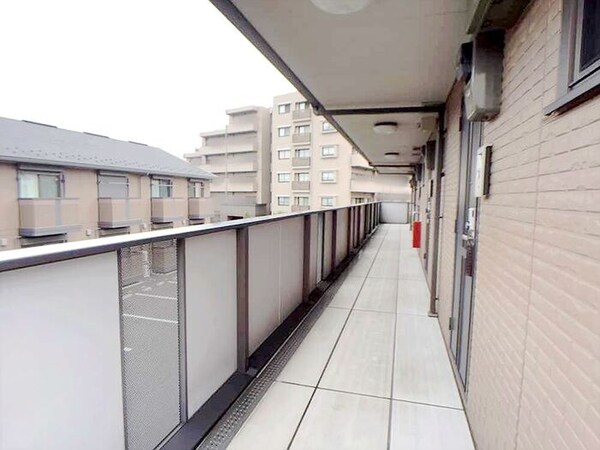 エントランス(エントランス)