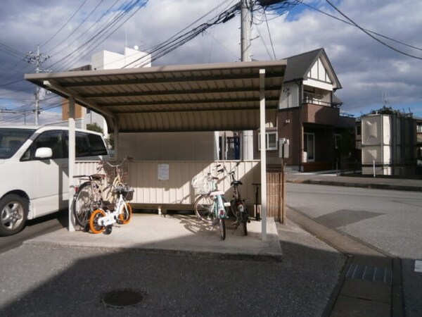 建物設備(駐輪場)