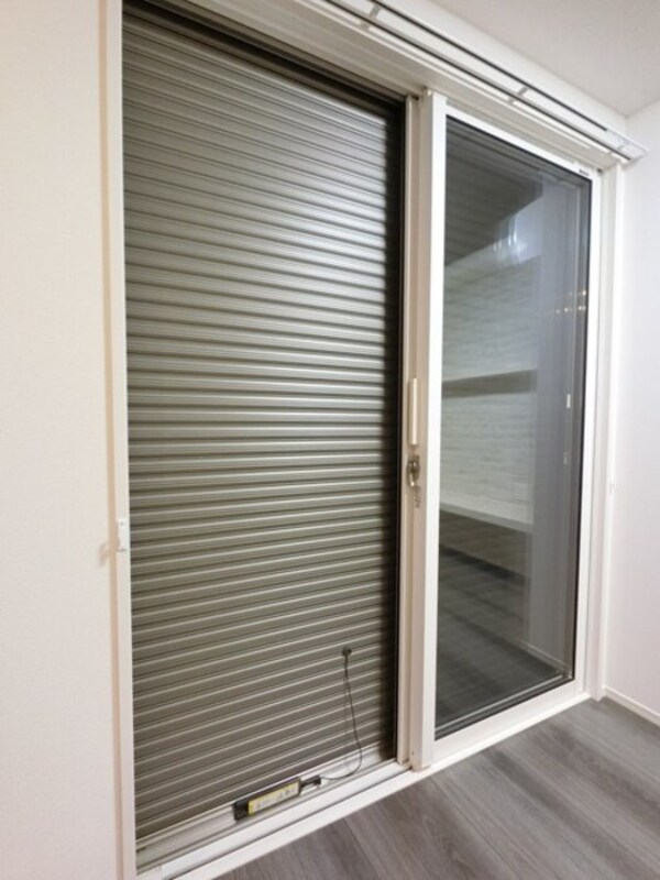 建物設備(シャッター雨戸)