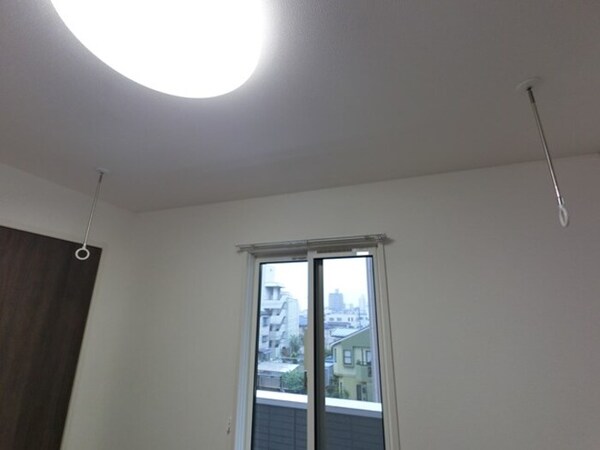 建物設備(室内物干し)
