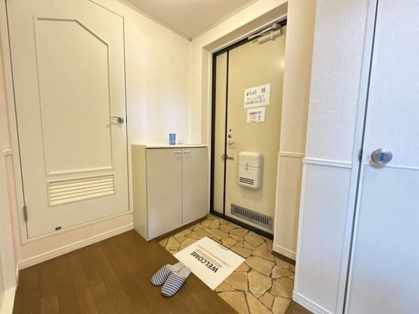 玄関(玄関)