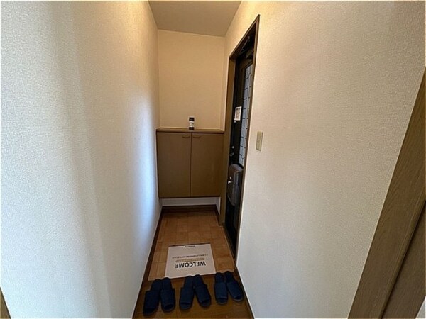 玄関(玄関内)