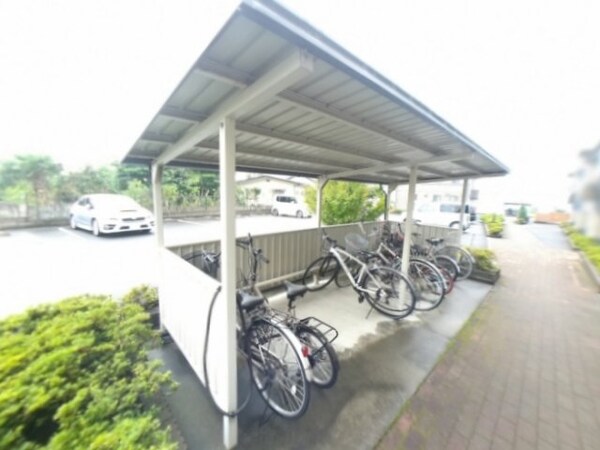 建物設備(駐輪場)