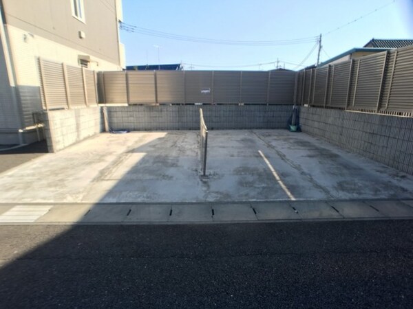 洗車場２台分有ります