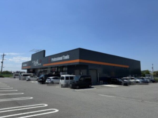周辺環境(道具屋　利作ワークス　宇都宮店 744m)