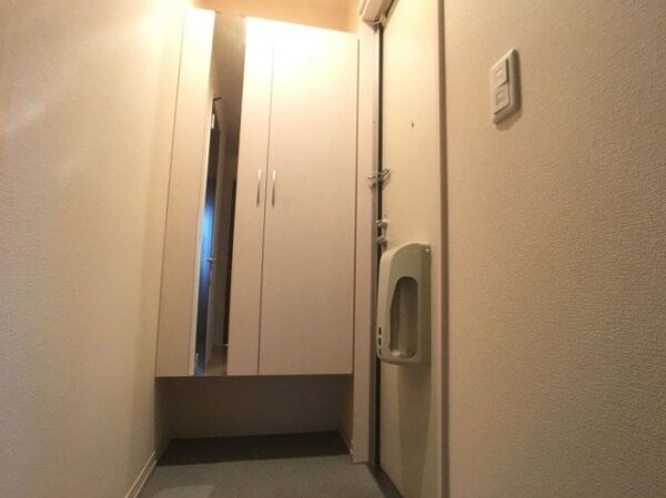鏡付きシューズボックス