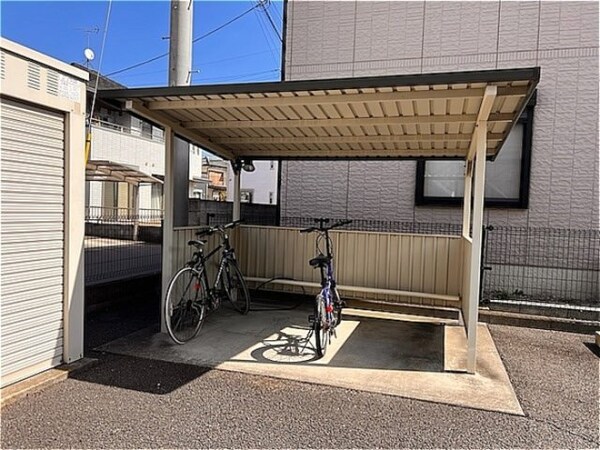 建物設備(駐輪場)