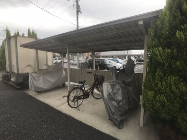 建物設備(駐輪場)