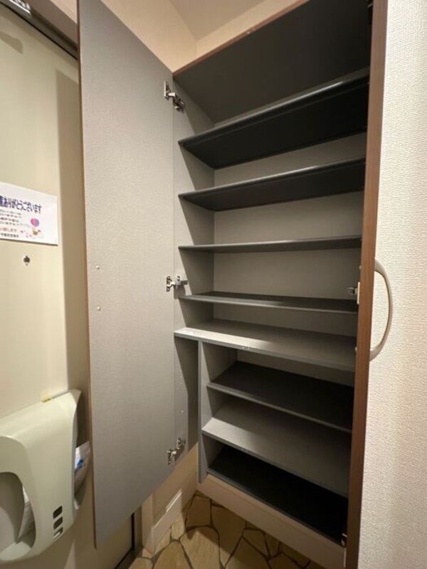 収納(シューズボックス)