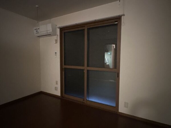 内装他(シャッター雨戸)