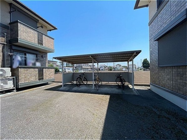 建物設備(駐輪場)