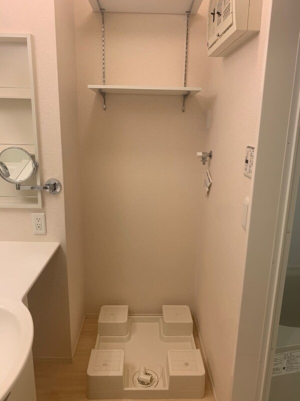建物設備(洗濯機置き場)