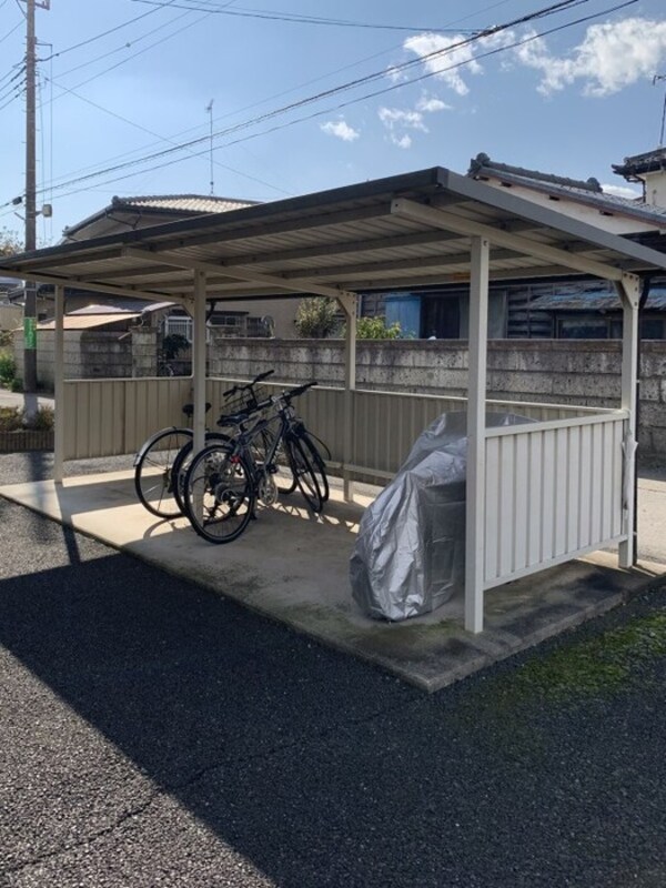 建物設備(駐輪場)