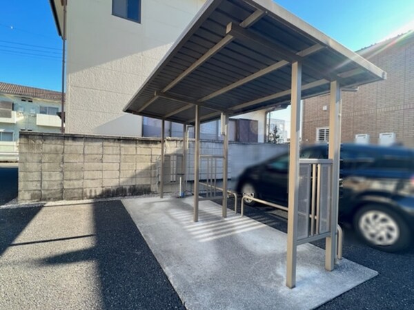 建物設備(駐輪場)