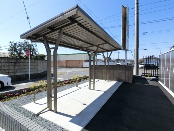 建物設備(駐輪場)
