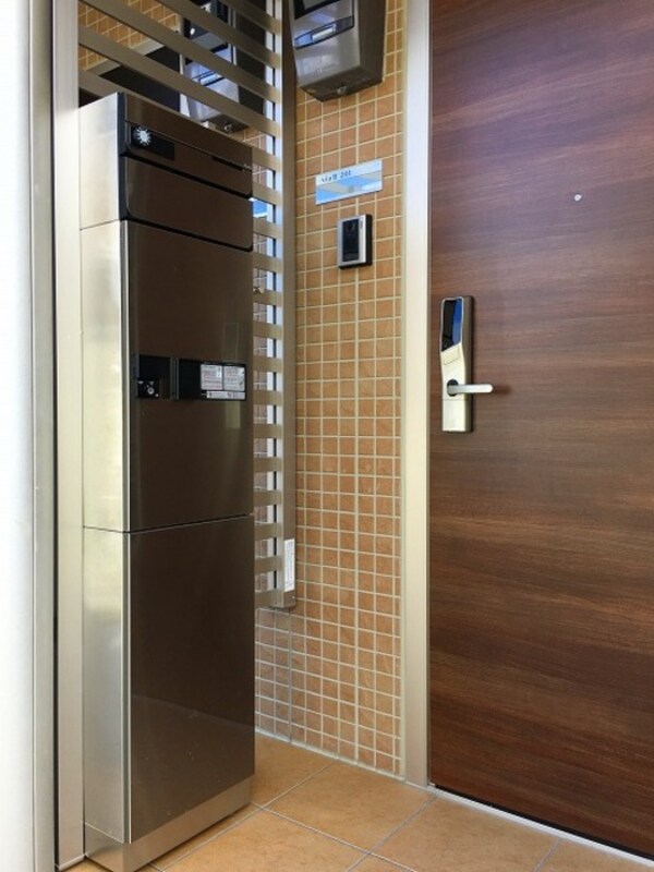 建物設備(各戸に宅配ボックスがあります)
