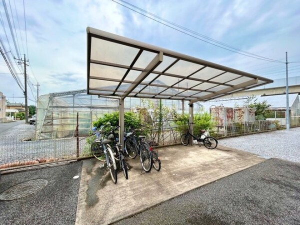 建物設備(駐輪場)