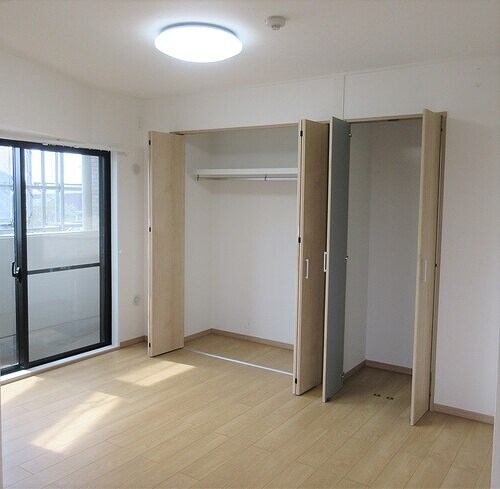 物件内観写真11　(クロゼット（LDK）　※2025年3月撮影)