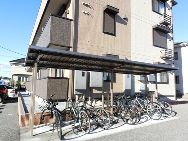建物設備(駐輪場)
