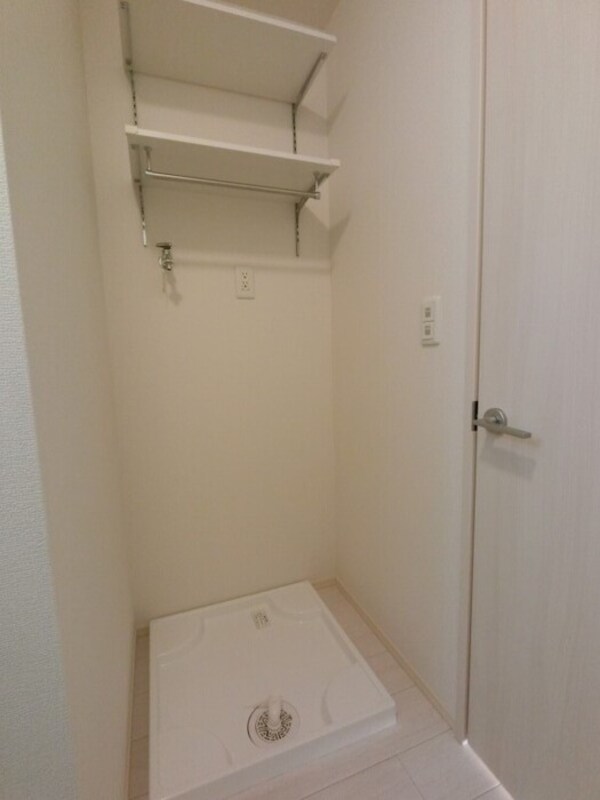 建物設備(洗濯機置き場)
