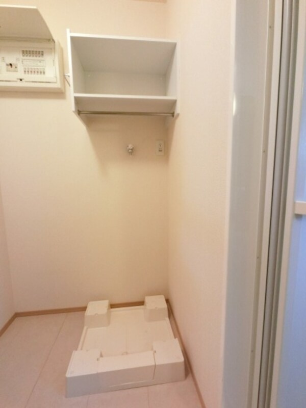 建物設備(洗濯機置き場)