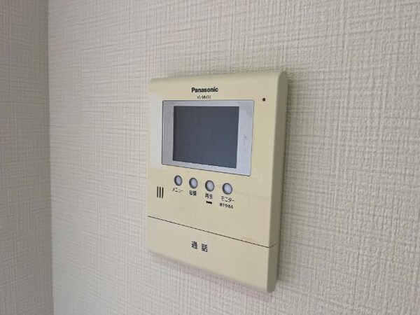 内装他(カメラ付インターホン)