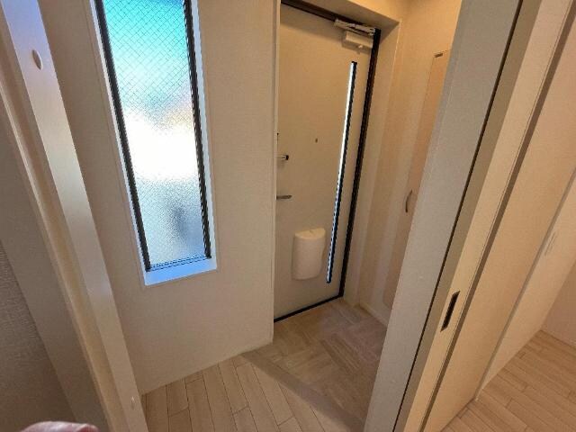 物件内観写真15　(玄関（イメージ）)