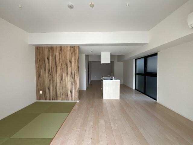 物件内観写真9　(リビング)