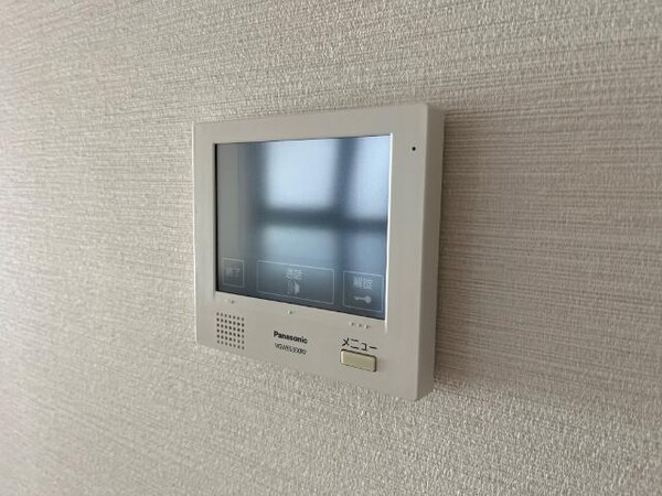 内装他(カメラ付インターホン)