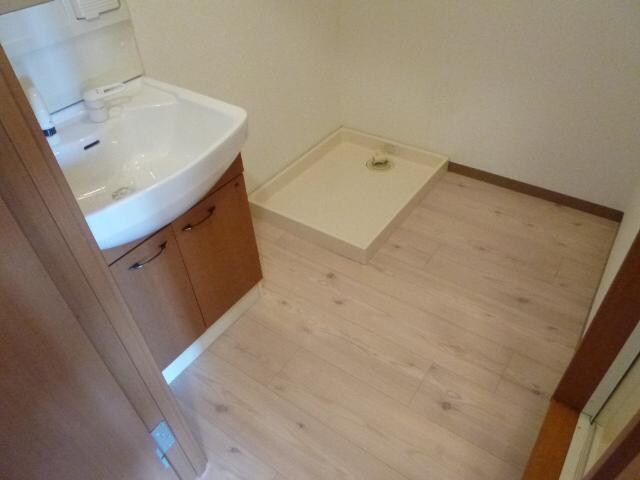 物件内観写真16　(脱衣所)