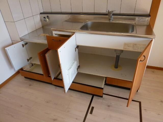 物件内観写真25　(キッチン収納)